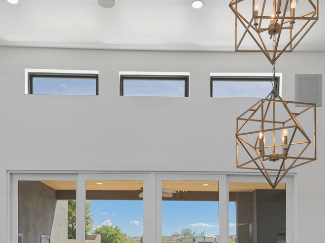 4421 Mission Bend, Santa Fe, NM 87507
