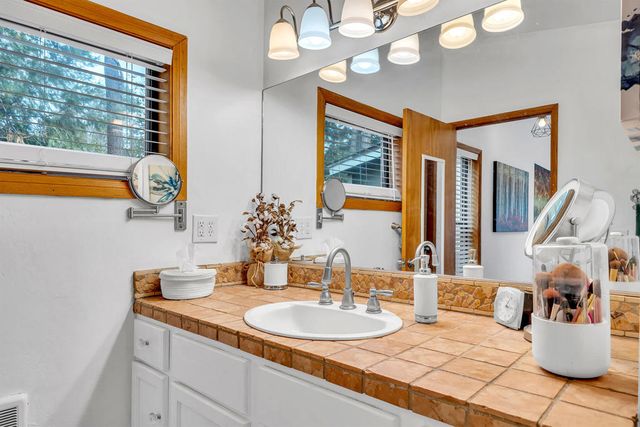 53454 Double View Drive, Idyllwild, CA 92549