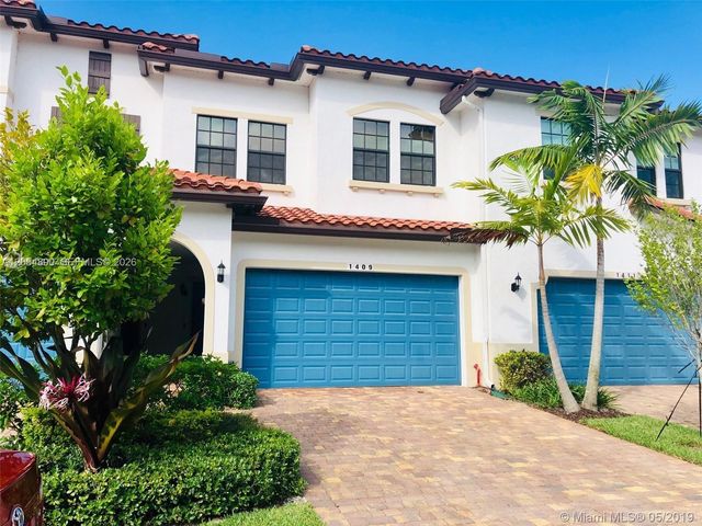 1409 SW 113th Ave, Pembroke Pines, FL 33025
