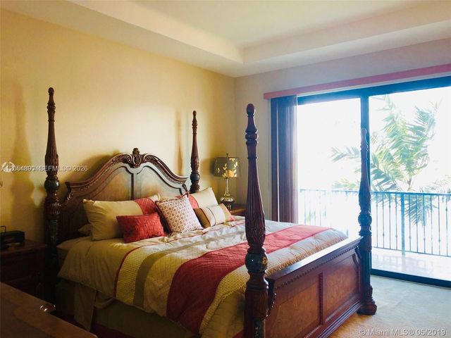 1409 SW 113th Ave, Pembroke Pines, FL 33025