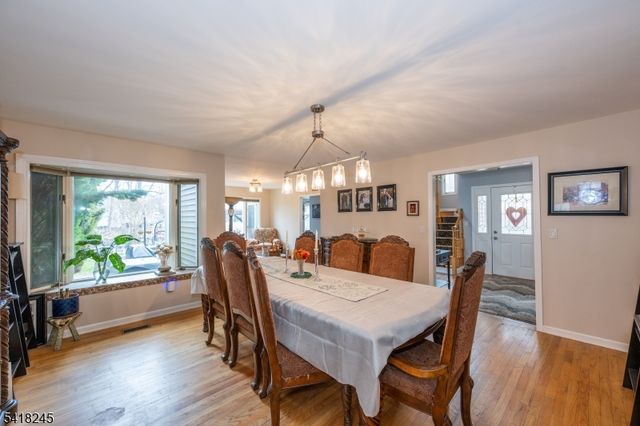 35 Turnberry Rd, Little Falls Twp., NJ 07424