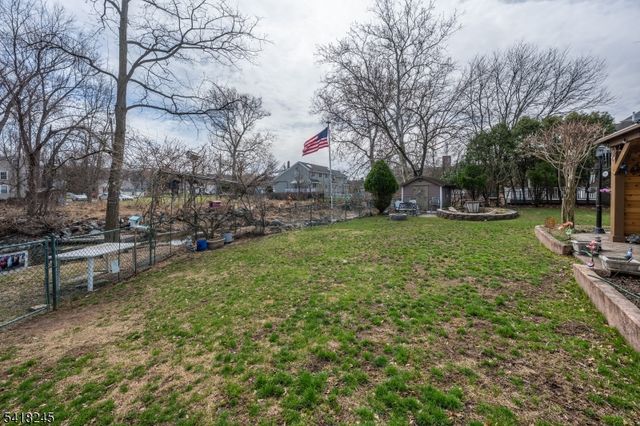 35 Turnberry Rd, Little Falls Twp., NJ 07424