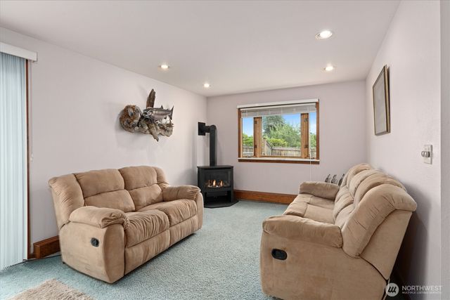 12001 28th Place NE, Lake Stevens, WA 98258