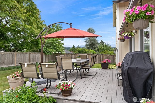 12001 28th Place NE, Lake Stevens, WA 98258