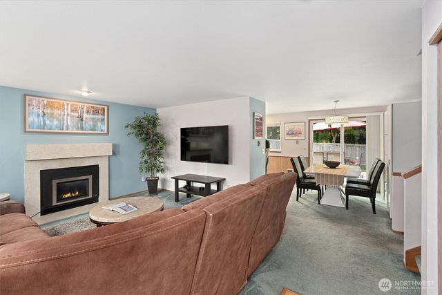 12001 28th Place NE, Lake Stevens, WA 98258