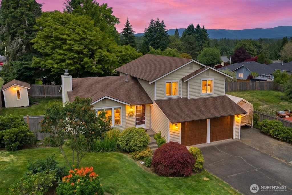 12001 28th Place NE, Lake Stevens, WA 98258
