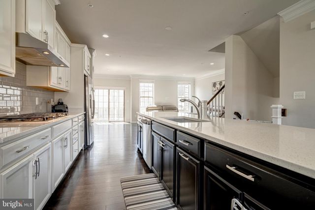 22489 NAUGATUCK SQ, Ashburn, VA 20148