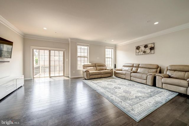 22489 NAUGATUCK SQ, Ashburn, VA 20148