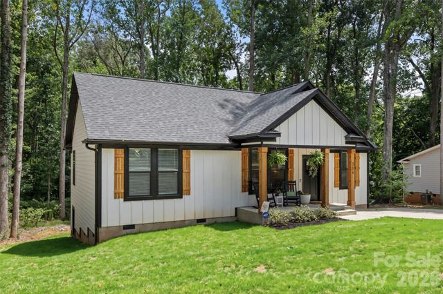216 Briarcreek Road, Gastonia, NC 28056