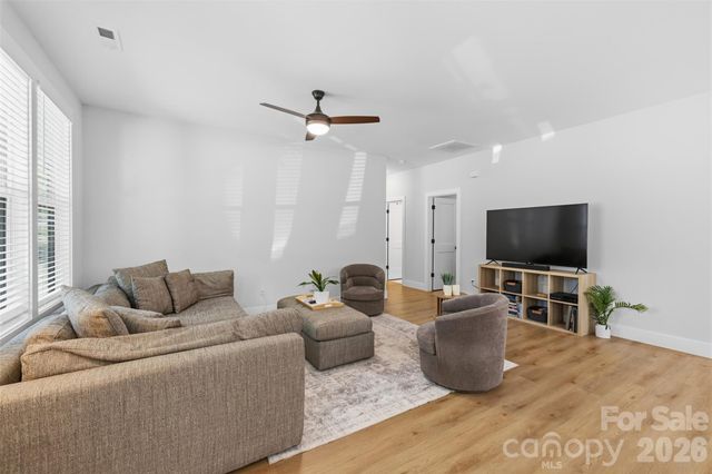 216 Briarcreek Road, Gastonia, NC 28056