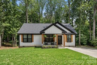 216 Briarcreek Road, Gastonia, NC 28056