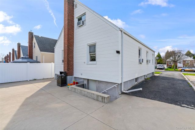 117 Goldie Avenue, North Bellmore, NY 11710