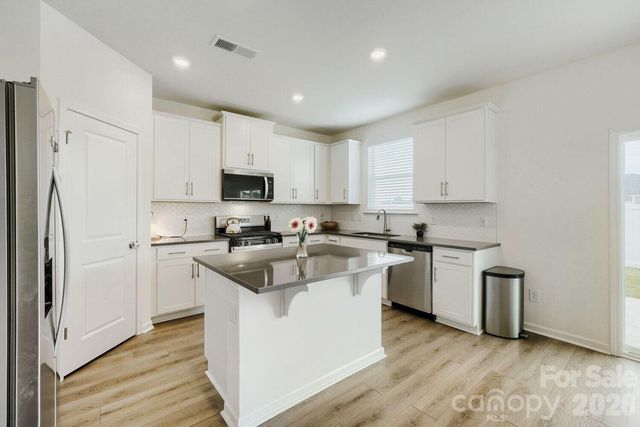 3244 Maya Lane, Midland, NC 28107