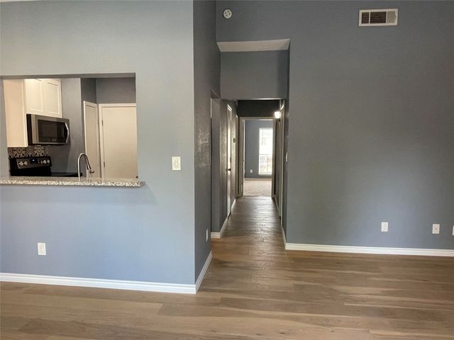 8600 Coppertowne Lane 1205, Dallas, TX 75243