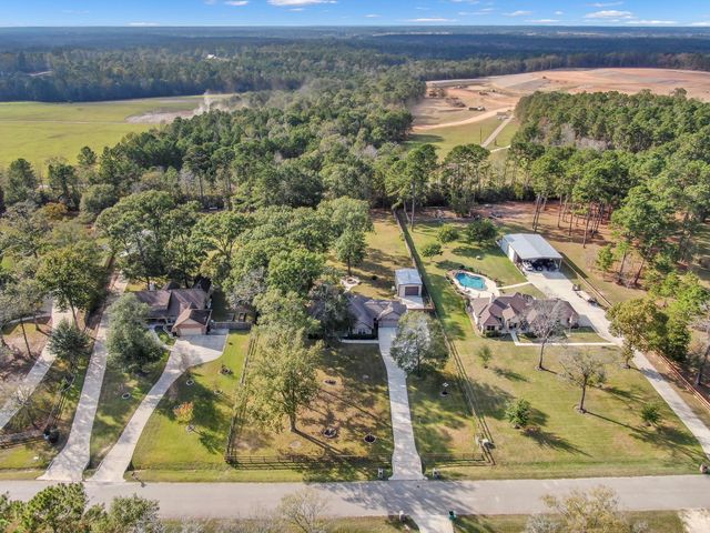 11486 Oak Springs Drive, Willis, TX 77378