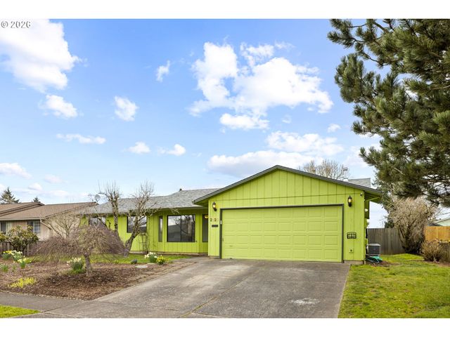 2120 S DOGWOOD St, Cornelius, OR 97113