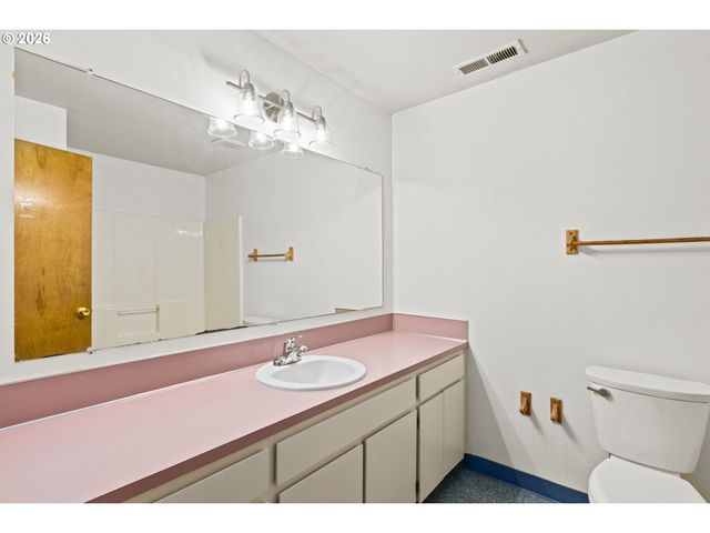 2120 S DOGWOOD St, Cornelius, OR 97113