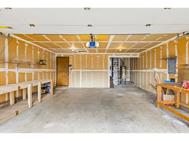 2120 S DOGWOOD St, Cornelius, OR 97113