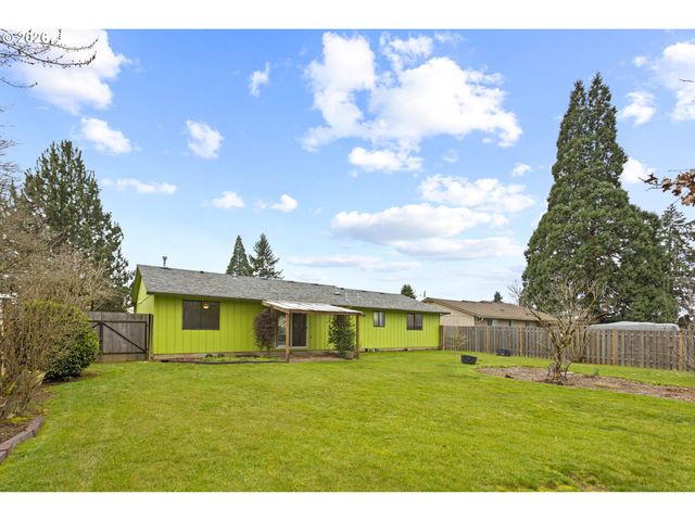 2120 S DOGWOOD St, Cornelius, OR 97113