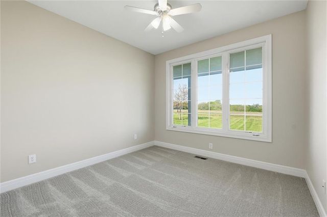 17368 254th Street, Tonganoxie, KS 66086