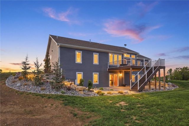 17368 254th Street, Tonganoxie, KS 66086