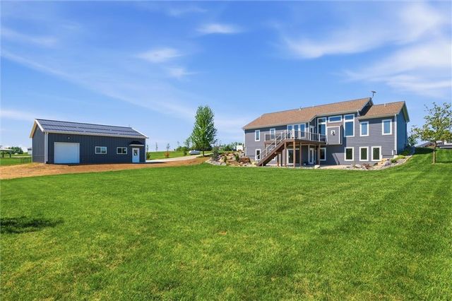 17368 254th Street, Tonganoxie, KS 66086