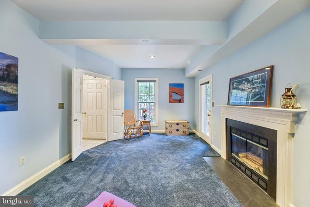 1715 DOGWOOD DR, Alexandria, VA 22302