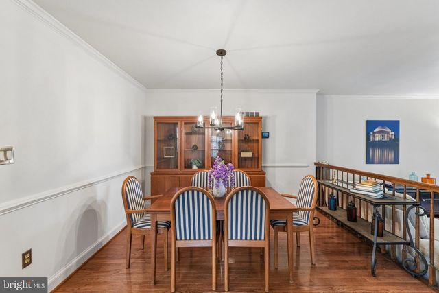 1715 DOGWOOD DR, Alexandria, VA 22302