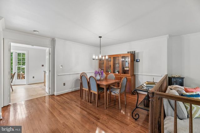 1715 DOGWOOD DR, Alexandria, VA 22302