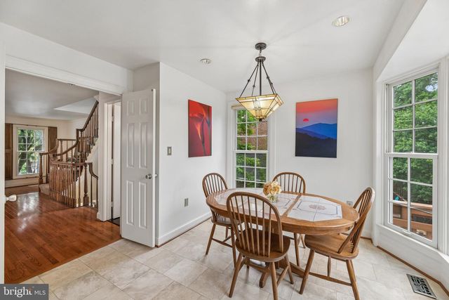 1715 DOGWOOD DR, Alexandria, VA 22302