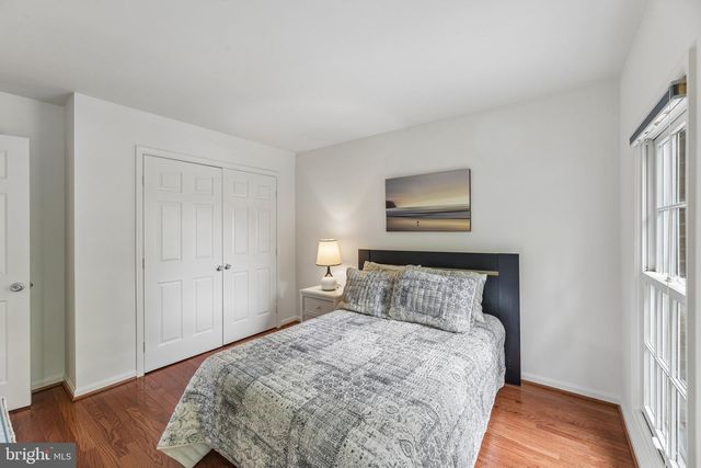 1715 DOGWOOD DR, Alexandria, VA 22302