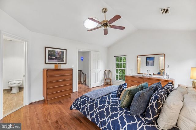 1715 DOGWOOD DR, Alexandria, VA 22302
