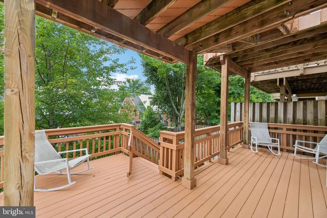 1715 DOGWOOD DR, Alexandria, VA 22302