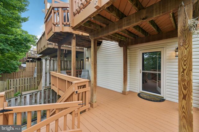 1715 DOGWOOD DR, Alexandria, VA 22302