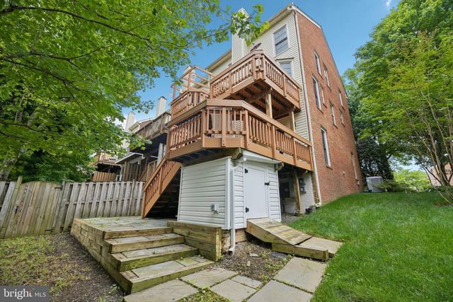 1715 DOGWOOD DR, Alexandria, VA 22302