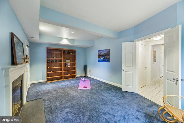 1715 DOGWOOD DR, Alexandria, VA 22302