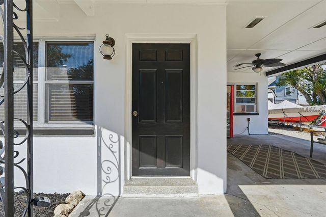 42 LAKE SHORE DRIVE, Palm Harbor, FL 34684