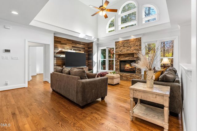 205 Sunset Grove Drive, Holly Springs, NC 27540