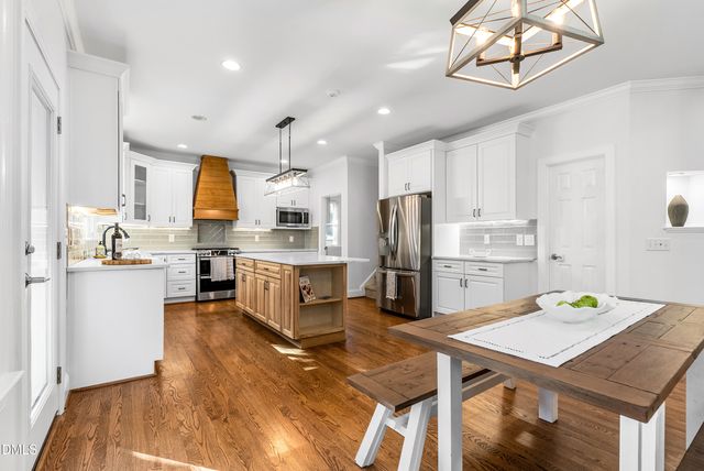 205 Sunset Grove Drive, Holly Springs, NC 27540