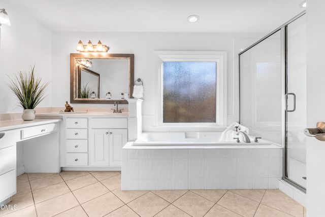 205 Sunset Grove Drive, Holly Springs, NC 27540