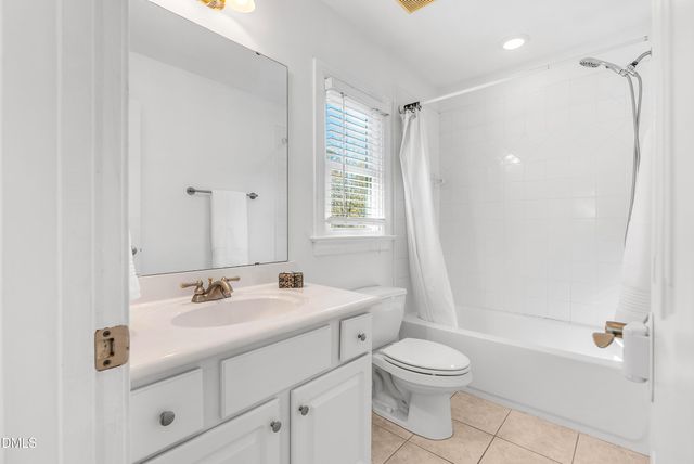 205 Sunset Grove Drive, Holly Springs, NC 27540