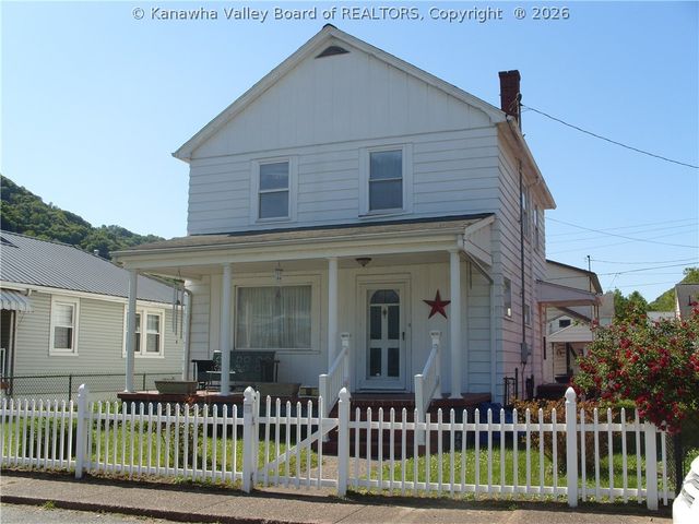 60 C Street, Boomer, WV 25031