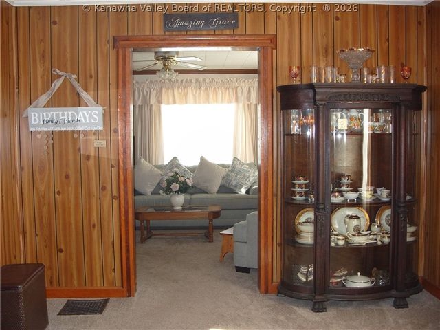 60 C Street, Boomer, WV 25031