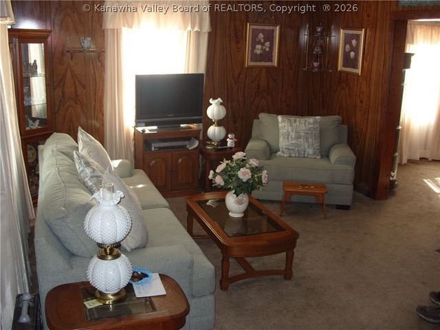 60 C Street, Boomer, WV 25031