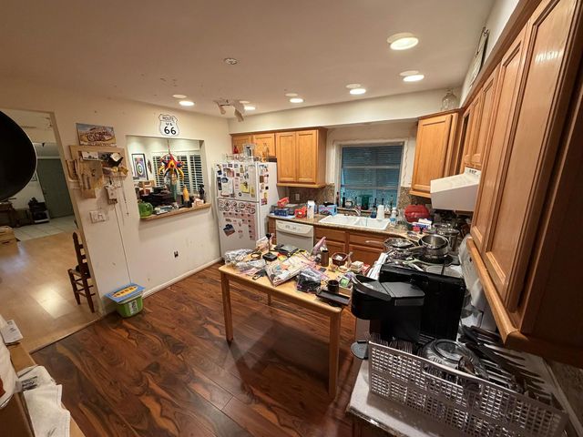 42 SW 6th Street, Dania Beach, FL 33004