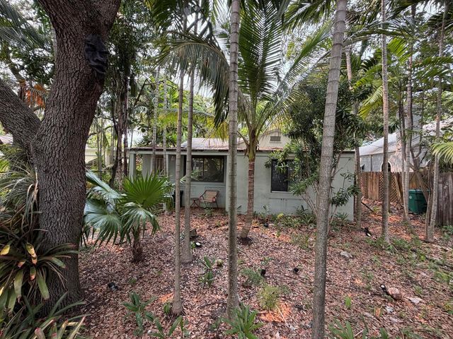 42 SW 6th Street, Dania Beach, FL 33004