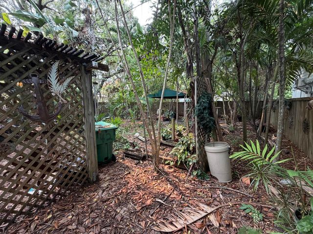 42 SW 6th Street, Dania Beach, FL 33004