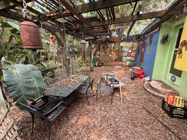 42 SW 6th Street, Dania Beach, FL 33004