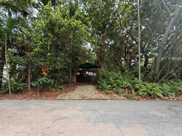 42 SW 6th Street, Dania Beach, FL 33004