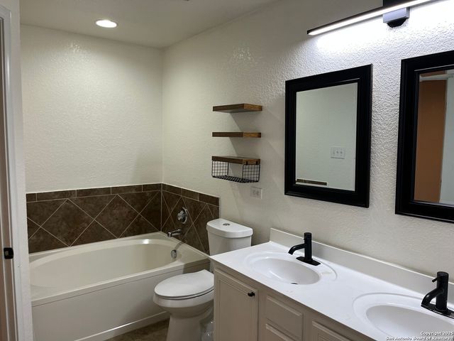 10135 Maple Ranch, San Antonio, TX 78245